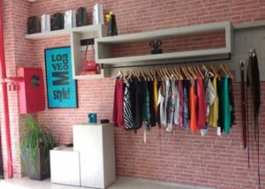 como montar uma butique de roupas