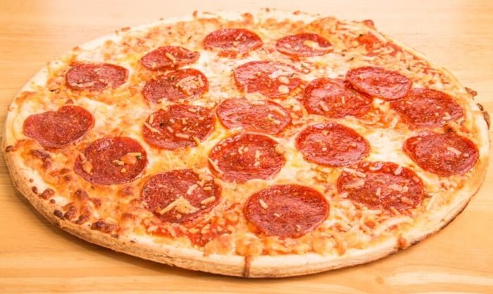 Produção de pizza congelada