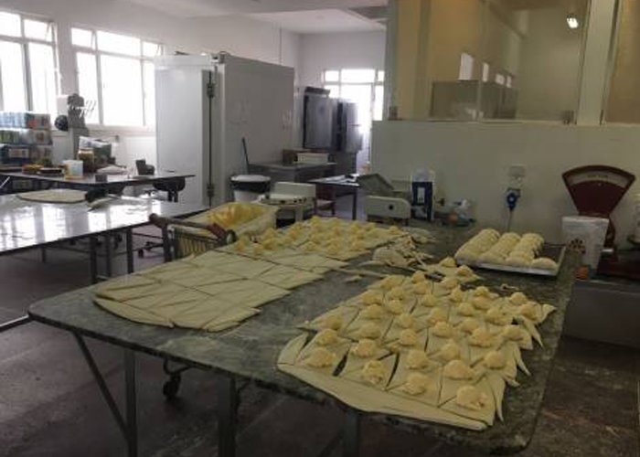 como abrir uma fábrica de salgados