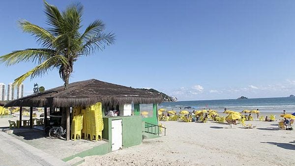 como montar um quiosque na praia