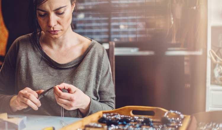 Ideias de trabalho em casa com produção de peças