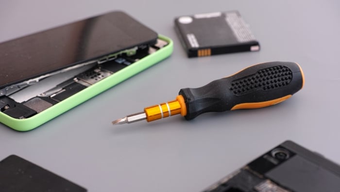 como ganhar dinheiro com manutenção de celular