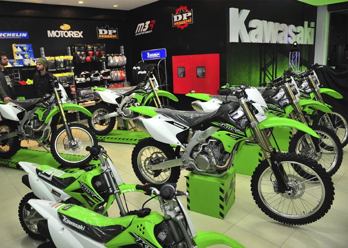 como abrir uma concessionária de motos