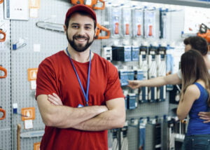 Qual o lucro de uma loja de ferragens