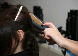 Quanto cobrar para fazer escova e prancha