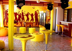 Como conseguir mesas e cadeiras da Ambev