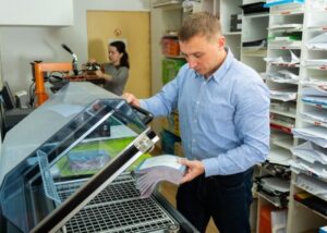 Como abrir uma gráfica rápida de pequeno porte