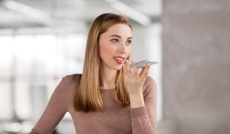 Como ganhar dinheiro gravando áudios