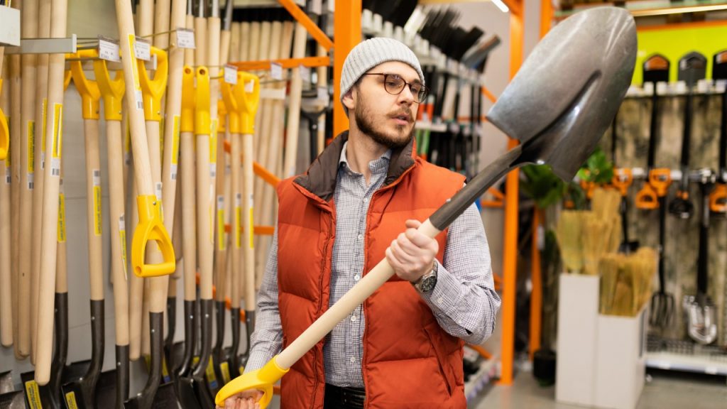 como montar uma pequena loja de material de construção