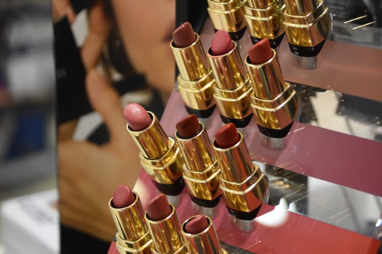 O que é preciso para criar uma marca própria de cosméticos