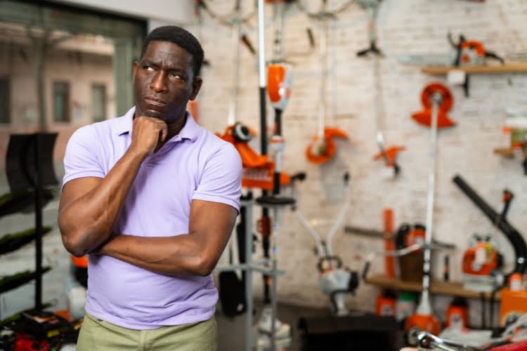 Ferramentas e equipamentos de trabalho em geral