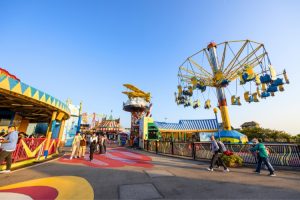 Quanto a Disney fatura por dia?