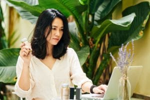 Eudora tem que fazer pedido todo mês