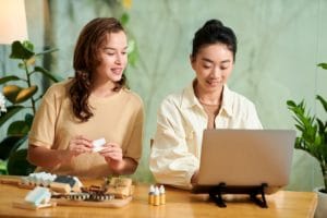 como vender cosméticos pelo WhatsApp