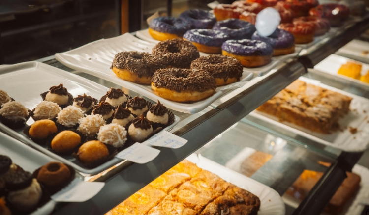 O que precisa para abrir uma confeitaria pequena?